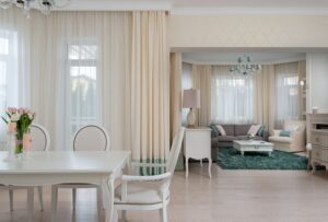 Which Is Best for Home Decoration – Curtains or Blinds?
